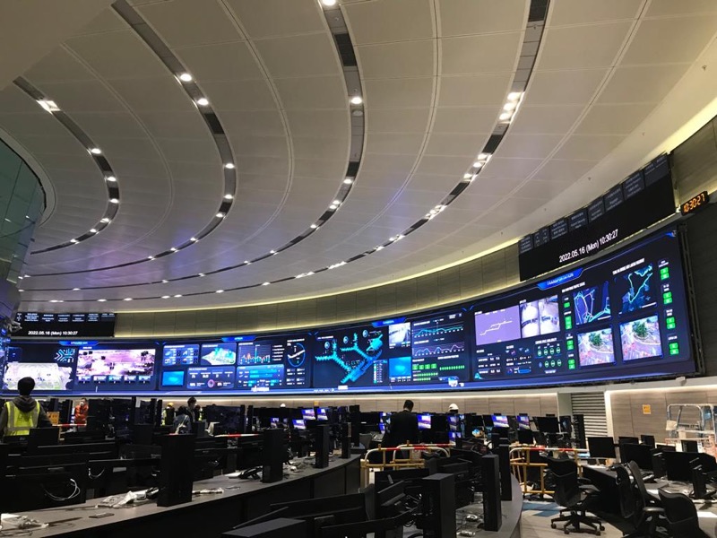 Airport Control Centre 45.7m x 3.4m 1.2mm F-COB LED Display System